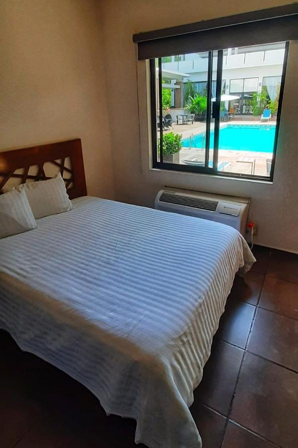 סיודד מדרו Hotel Tres Soles מראה חיצוני תמונה