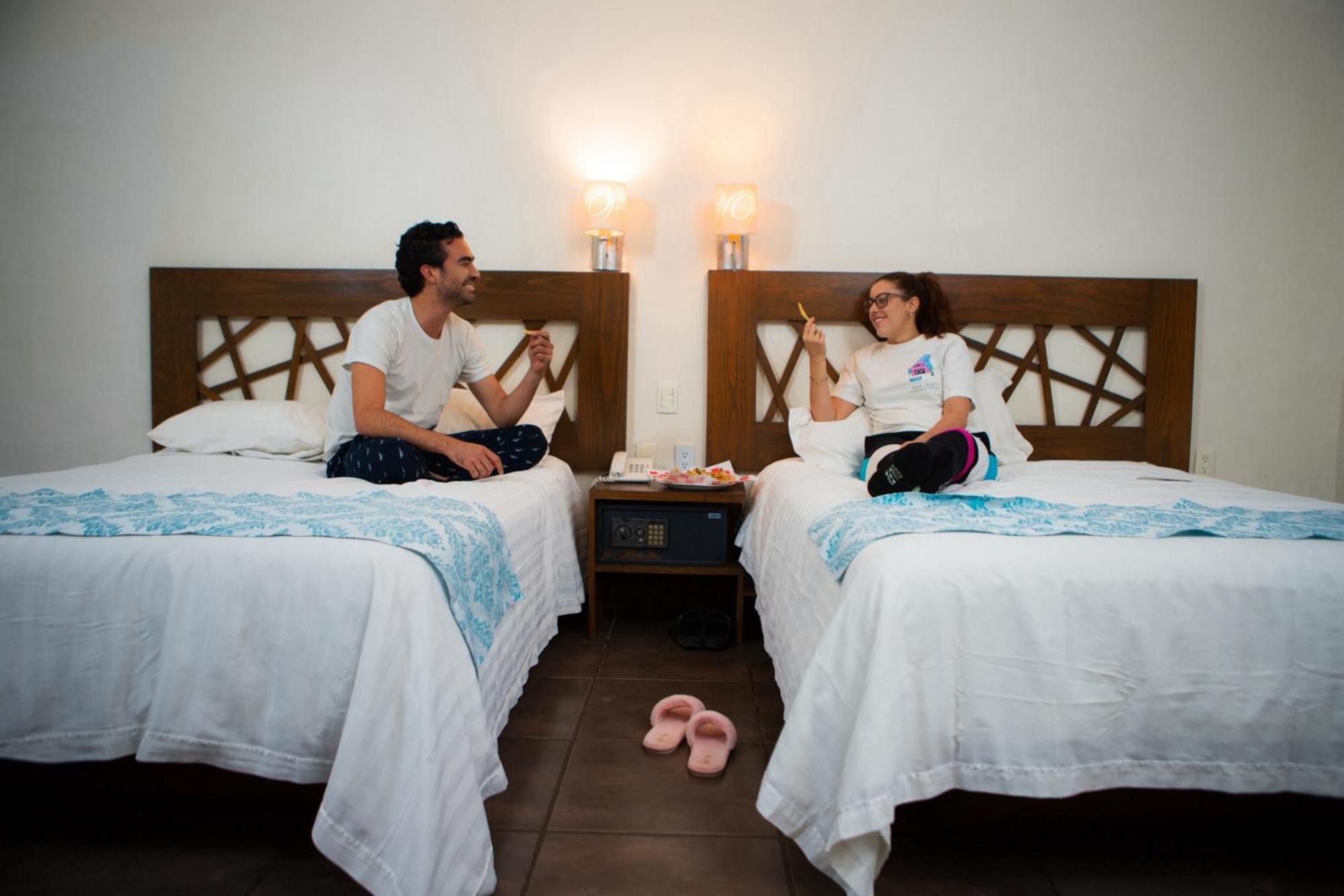 סיודד מדרו Hotel Tres Soles מראה חיצוני תמונה