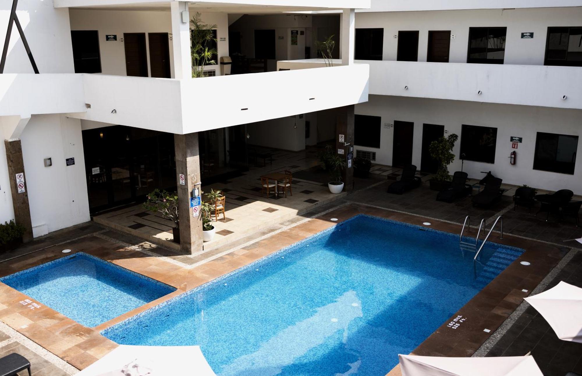 סיודד מדרו Hotel Tres Soles מראה חיצוני תמונה