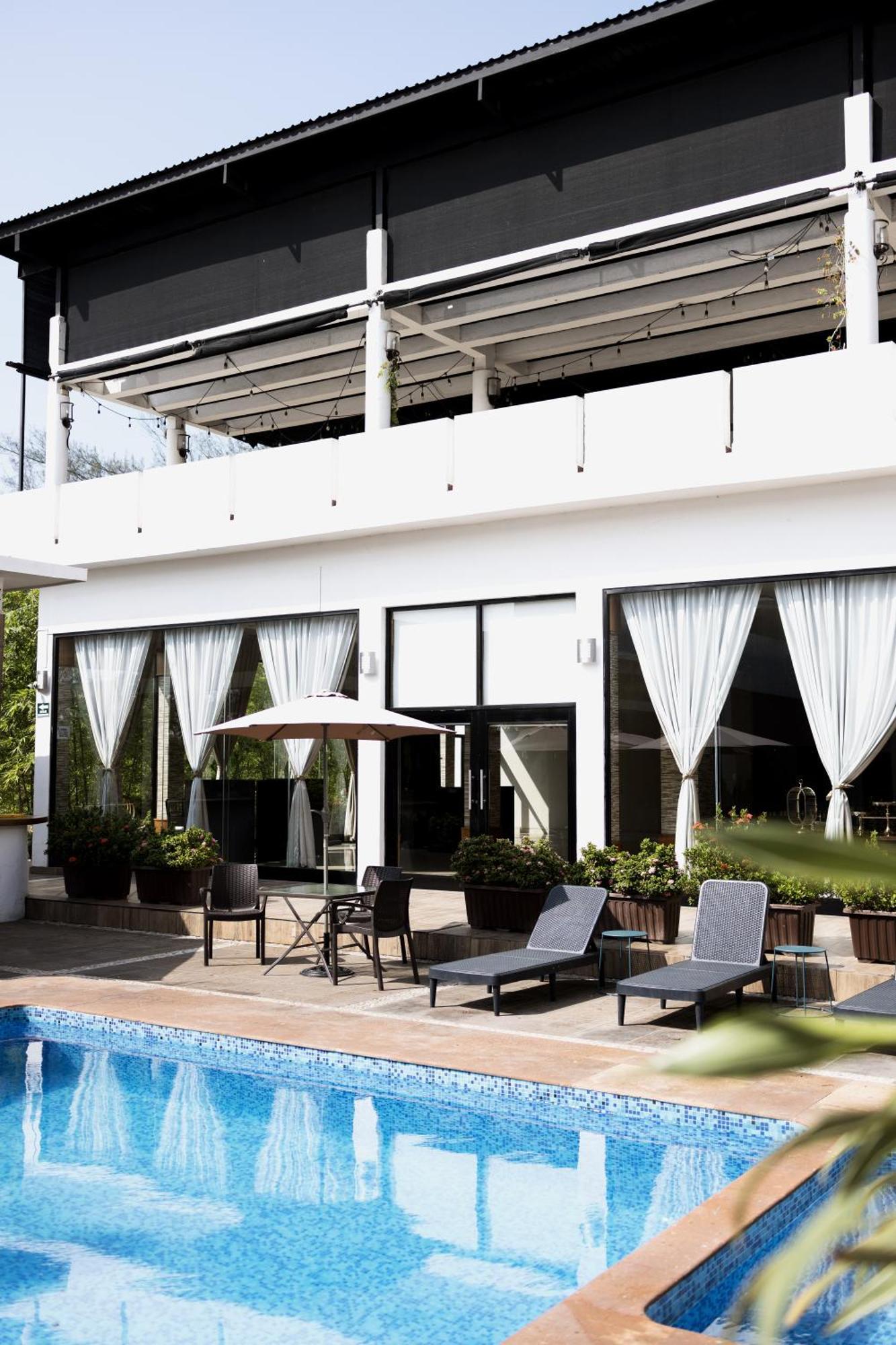 סיודד מדרו Hotel Tres Soles מראה חיצוני תמונה