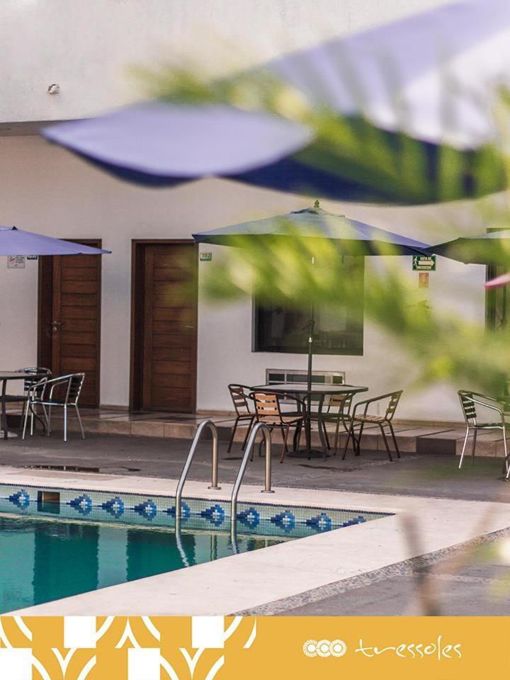 סיודד מדרו Hotel Tres Soles מראה חיצוני תמונה